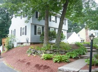 26 Meredith Dr, Nashua, NH 03063