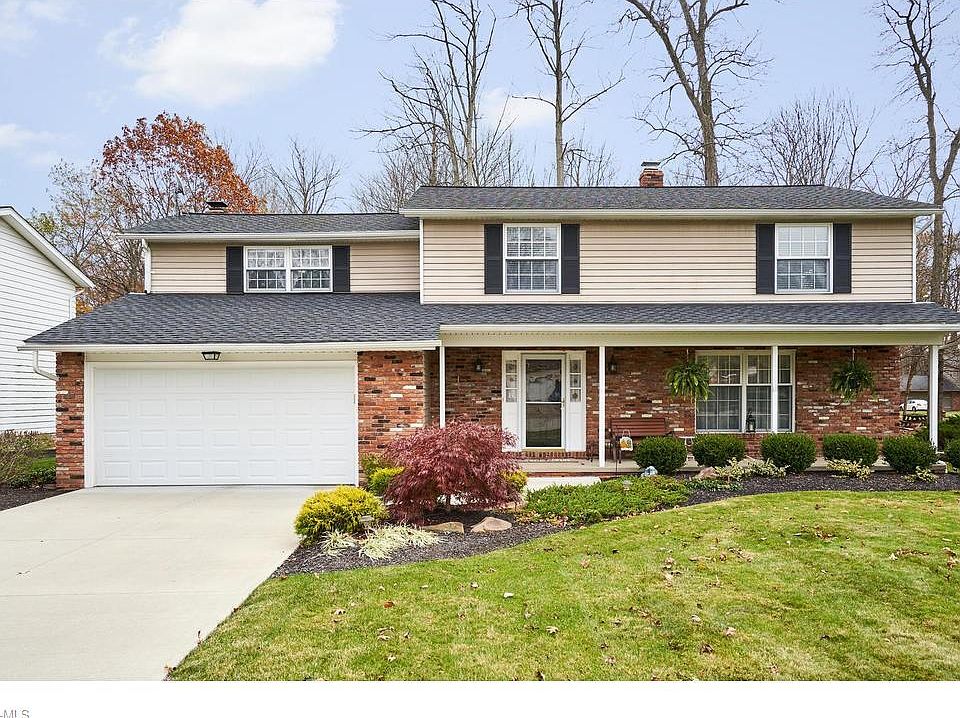 1st image of 37750 Fox Run Dr