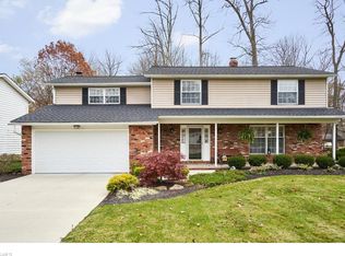 37750 Fox Run Dr, Solon, OH 44139
