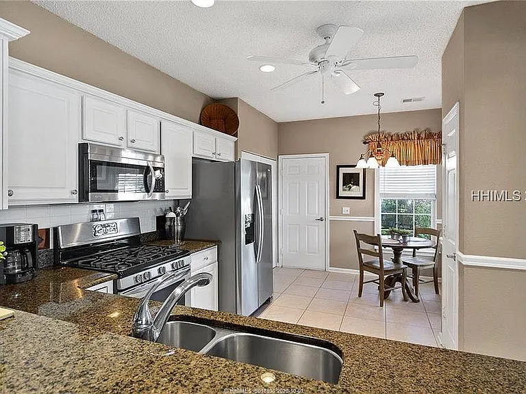 4 Twinkling Ct — Photo 4