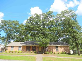 702 S Claremont Ave, Sherwood, AR 72120