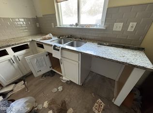 8316 Fouraker Forest Rd, Jacksonville, FL 32221