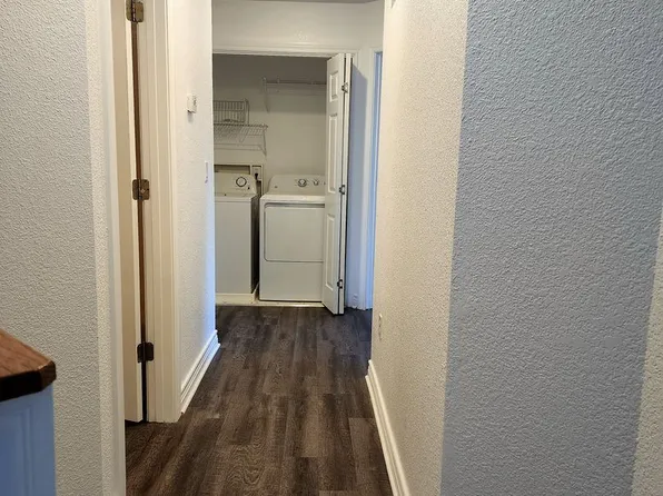 620 De Hoff Dr, Manhattan, KS 66502