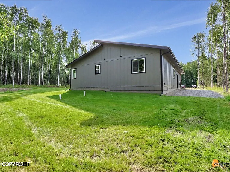 4251 W Ose St — Photo 31