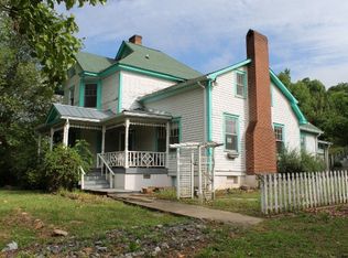 53 Woody Hampton Rd, Sylva, NC 28779