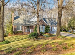 401 Poplar Creek Dr, Wilkesboro, NC 28697