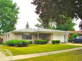 11415 Nancy Dr, Warren, MI 48093