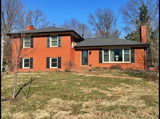 6425 Regency Ln, Windy Hills, KY 40207