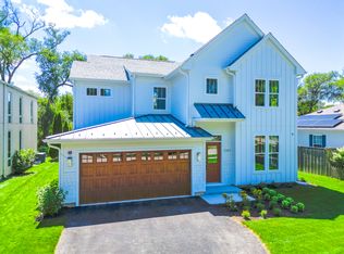 2343 Illinois Rd, Northbrook, IL 60062