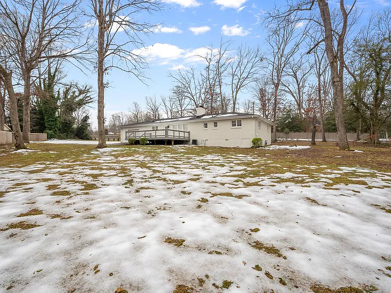 11 Howell Rd — Photo 19