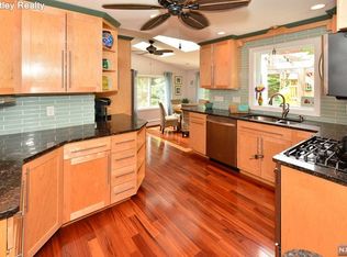 197 River Edge Rd, Bergenfield, NJ 07621