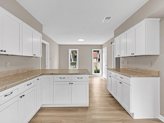 5th image of 4162 Old Village Ln