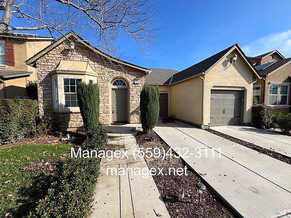 2nd image of 1559 N Dara Ave