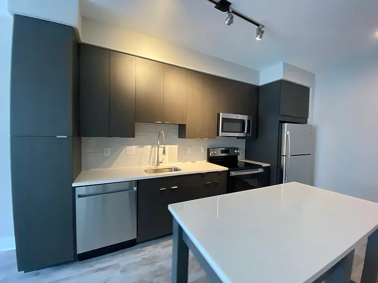 ONE501 — Photo 109