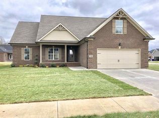 4199 Beechwood Ln, Bowling Green, KY 42104