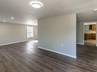 545 Whitfield St, Lecompton, KS 66050