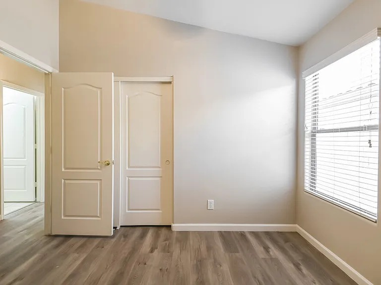 2415 W Blue Sky Dr — Photo 14