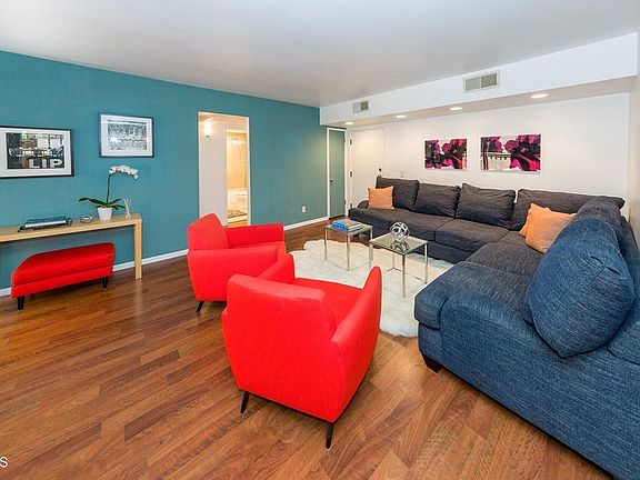 2nd image of 1010 Palm Ave APT 104
