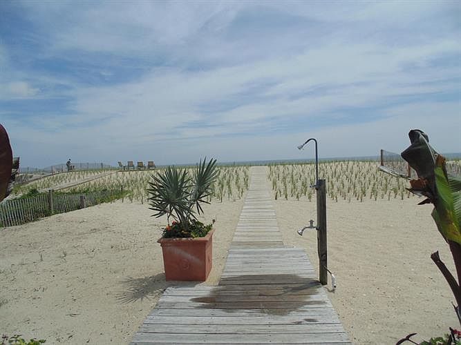 2nd image of 1412 Ocean Ave #A