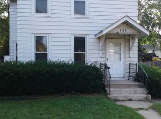 328 S 4th St, Aurora, IL 60505