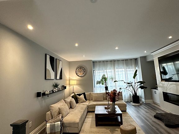 4th image of 369 Essa Rd #45