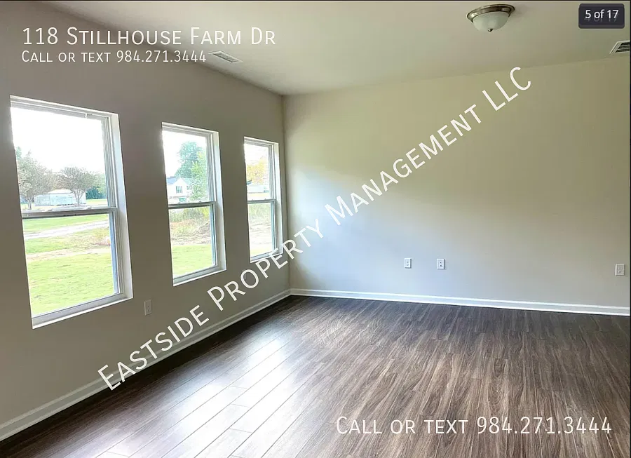 Like-Newly maintained beautiful two-story home, where modern elegance meets comfort!! First floor... — Photo 2