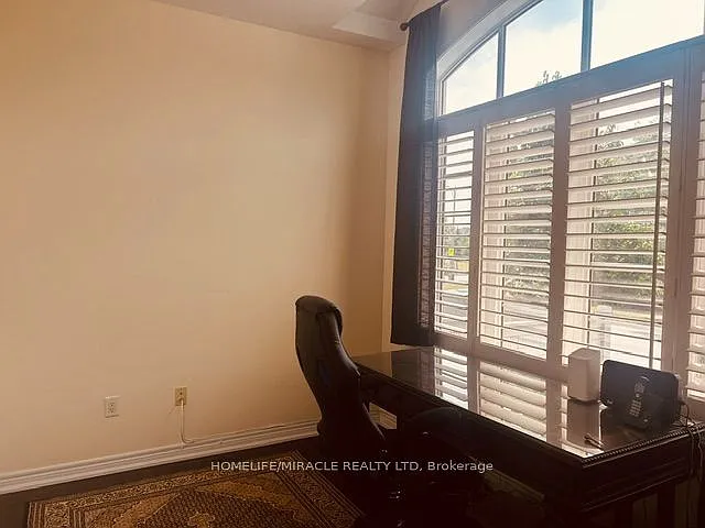 3 Lindyfalls Dr #UPPER LEVEL — Photo 8