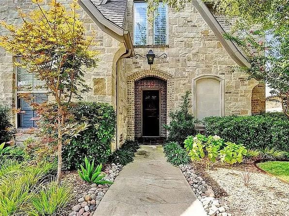 8 Tennis Village Dr