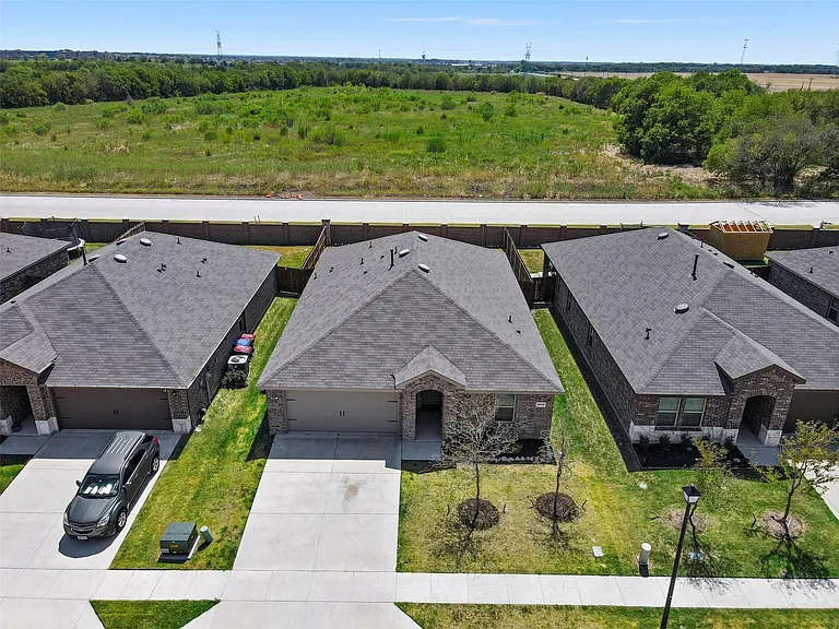3000 Buttonbush Dr — Photo 3