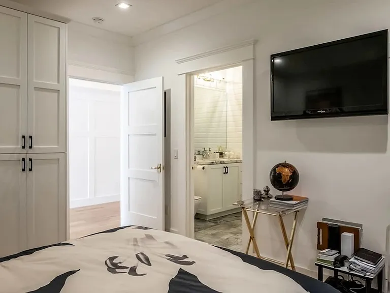 1524 N Sierra Bonita Ave — Photo 5