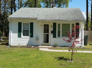 302 Pine Grove Ave, Hampton, VA 23669