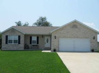 8054 Austin Dr, Troy, IL 62294