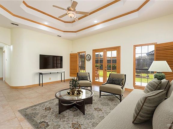 4th image of 3006 Wisteria Dr