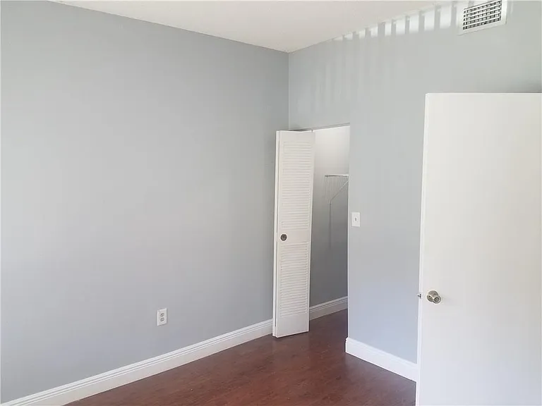 2445 SW 18th Ter #903 — Photo 3