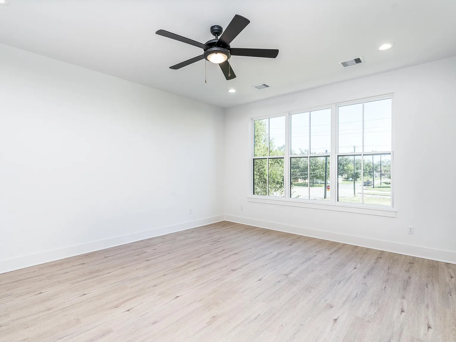 6426 Highland Pine Ln — Photo 4