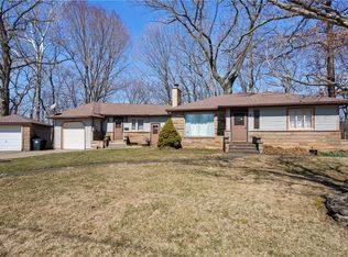 1643 Riverside Dr, Akron, OH 44310