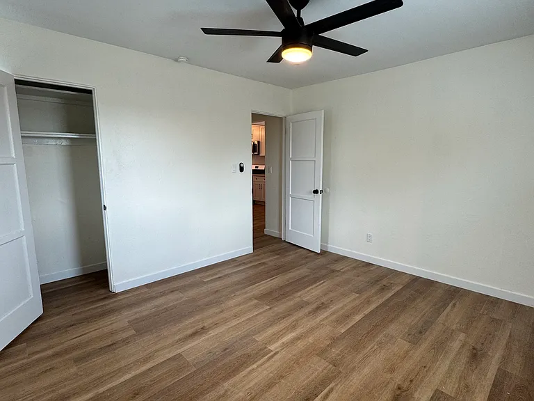5248-50 Landis St #2 — Photo 5
