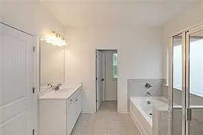 124 Bryon Ln — Photo 6