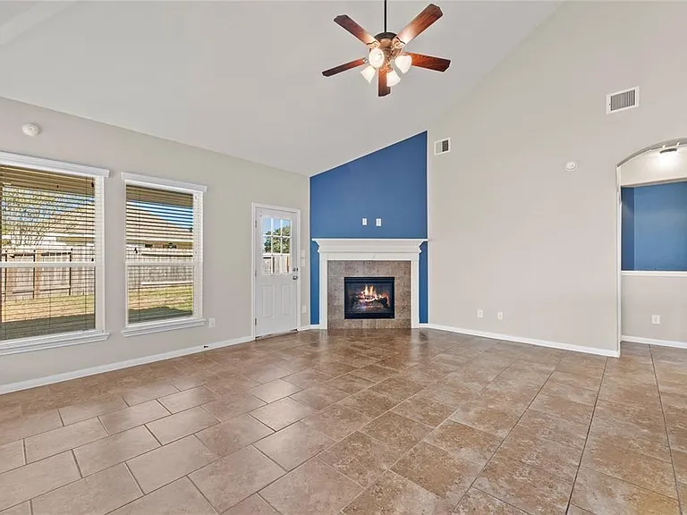 16026 Rustlers Trail Ln — Photo 14