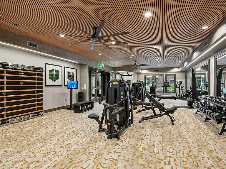 Residences at Southlake — Photo 8