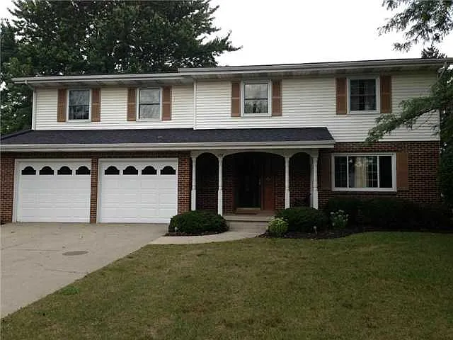 1108 Fairlawn Dr photo 1