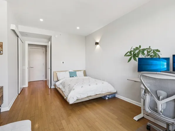 915 Hudson Park image 14 of 44