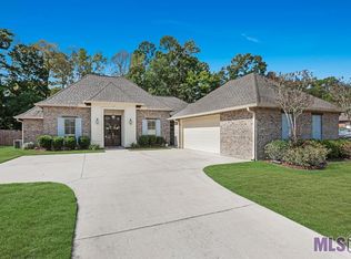 13380 Williamsburg Dr, Walker, LA 70785