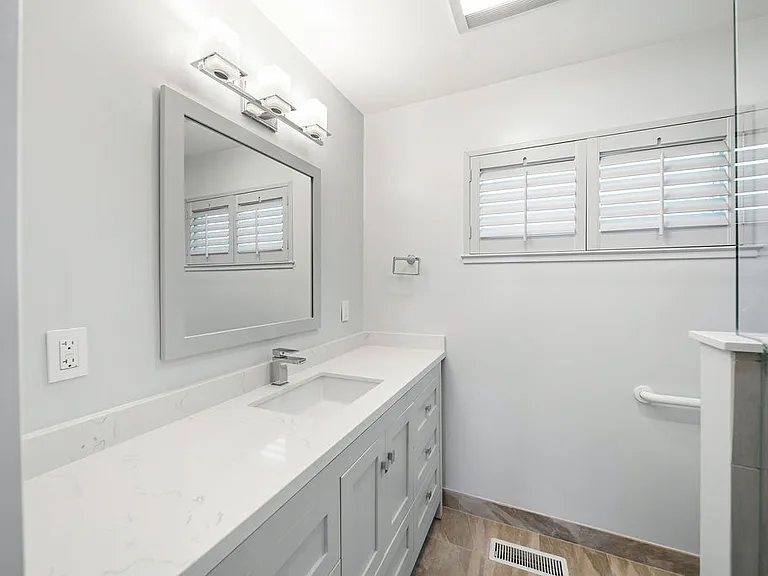 1911 Chateau Ct — Photo 19