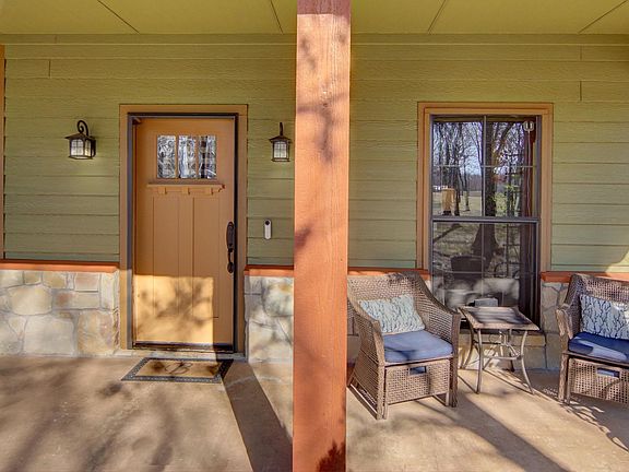 4th image of 356 County Road 1301