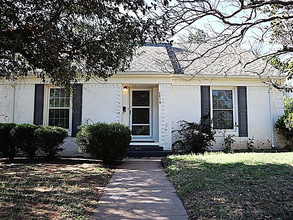 2nd image of 1010 Josephine St