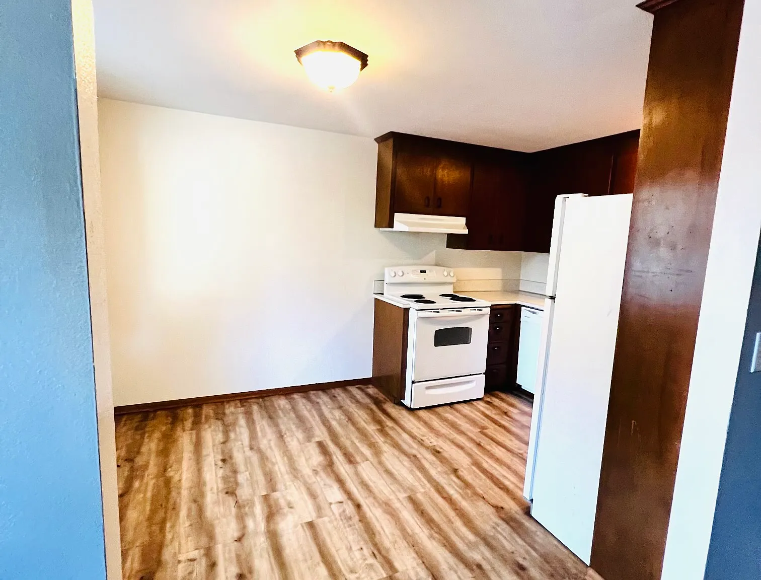 2 bed, 736 sqft, $1,895 — Photo 2