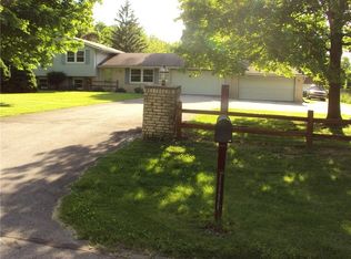 1132 Loop Rd, Arcanum, OH 45304