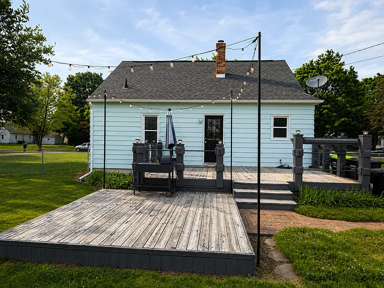 1102 Murray Dr — Photo 19