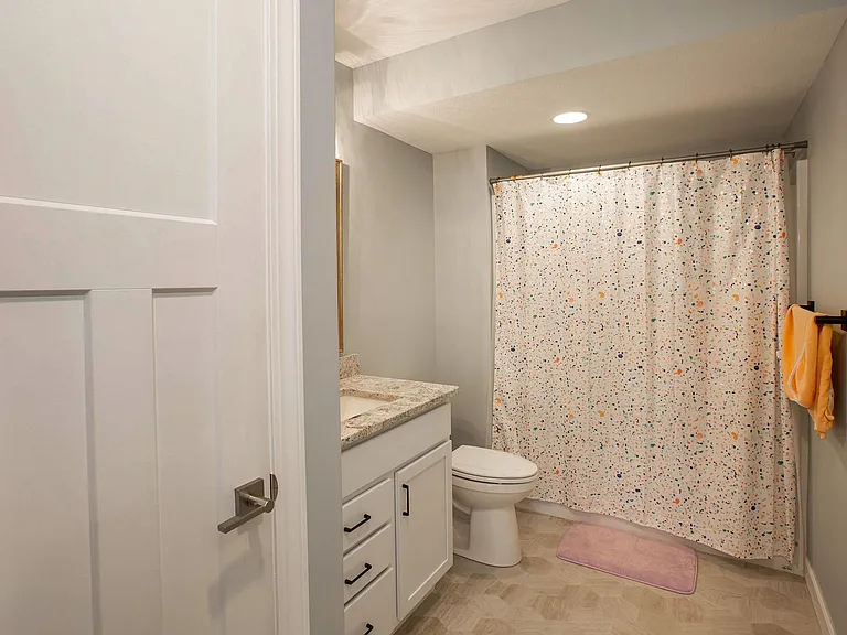 4804 Plumthicket Dr — Photo 16